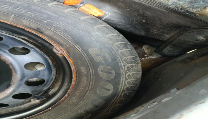 2012 Toyota Etios Liva GD, Diesel, Manual, 1,67,901 km, tyre