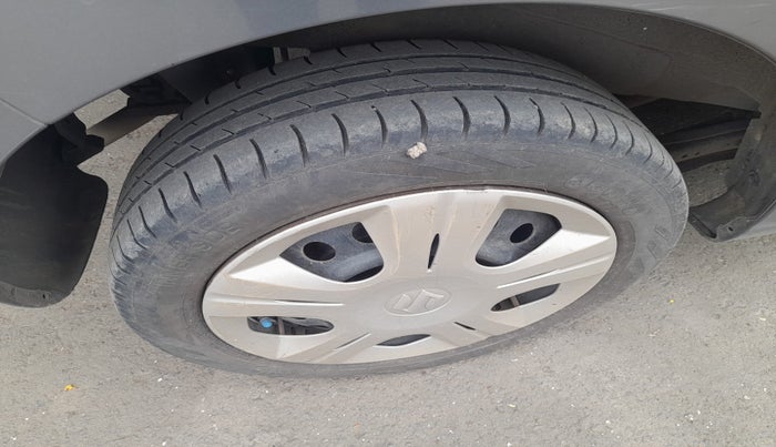 2013 Maruti Wagon R 1.0 VXI, Petrol, Manual, 54,489 km, tyre