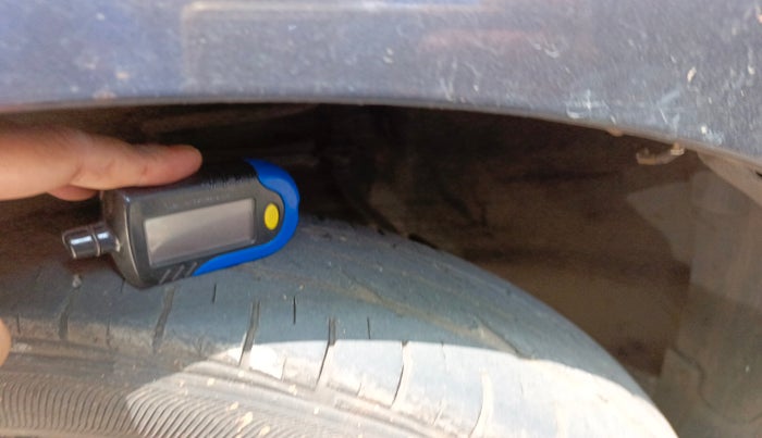 2013 Maruti Alto 800 LXI CNG, Petrol, Manual, 56,234 km, tyre