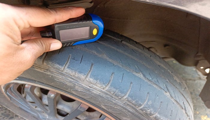 2013 Maruti Alto 800 LXI CNG, Petrol, Manual, 56,234 km, tyre