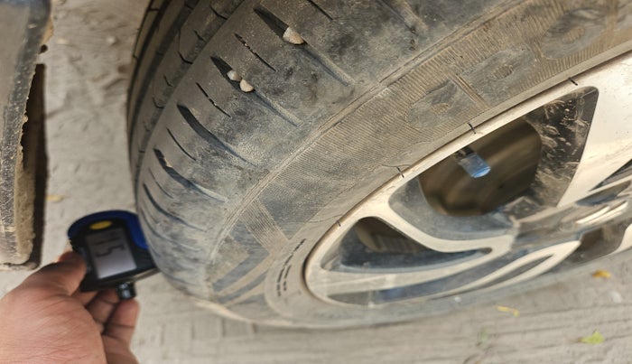 2021 Maruti Baleno ZETA CVT PETROL 1.2, Petrol, Automatic, 60,000 km, tyre