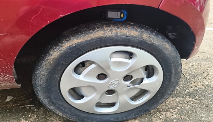 2015 Tata Nano TWIST XT, Petrol, Manual, 84,155 km, tyre