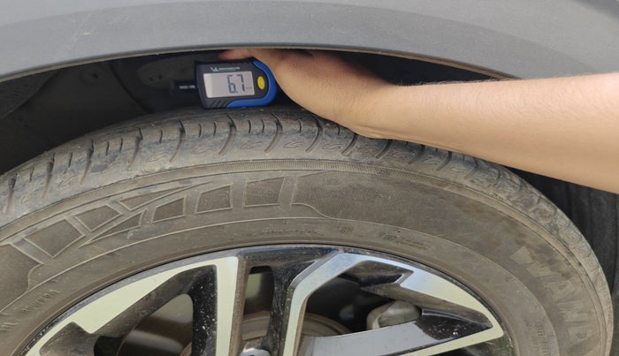 2024 KIA CARENS Prestige Plus (O) 1.5 Turbo DCT 7 STR, Petrol, Automatic, 3,720 km, tyre