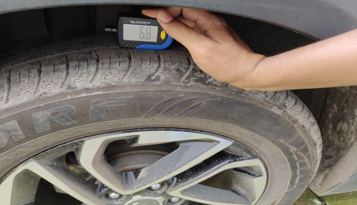 2024 KIA CARENS Prestige Plus (O) 1.5 Turbo DCT 7 STR, Petrol, Automatic, 3,720 km, tyre