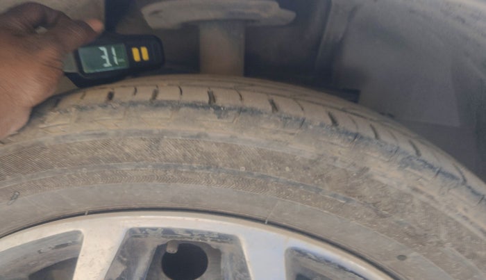 2017 Tata NEXON XM PETROL, Petrol, Manual, 67,925 km, tyre