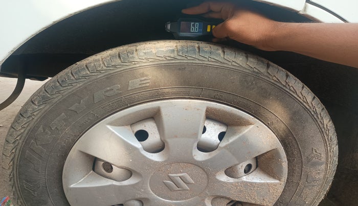 2024 Maruti Eeco 5 STR AC CNG, Petrol, Manual, 12,463 km, tyre