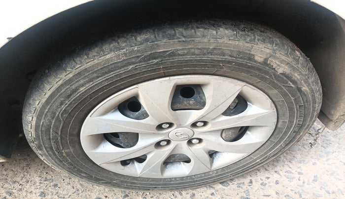 2019 Hyundai Elite i20 MAGNA EXECUTIVE 1.2, Petrol, Manual, 1,66,601 km, tyre