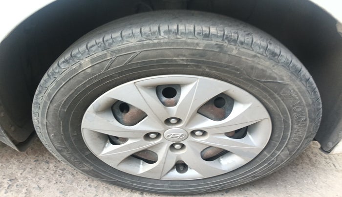 2019 Hyundai Elite i20 MAGNA EXECUTIVE 1.2, Petrol, Manual, 1,66,601 km, tyre