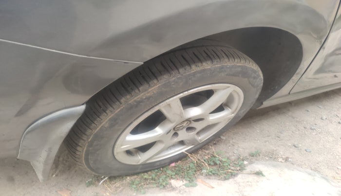 2013 Volkswagen Vento HIGHLINE DIESEL 1.6, Diesel, Manual, 89,161 km, tyre