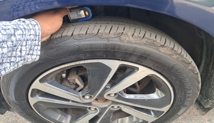 2022 Tata ALTROZ XZA PLUS, Petrol, Automatic, 30,907 km, tyre