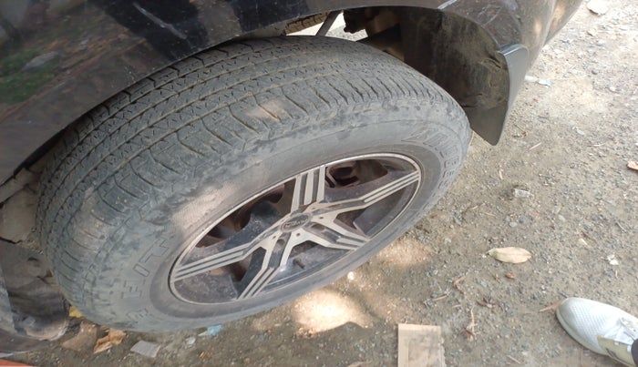 2019 Mahindra XUV500 W5, Diesel, Manual, 59,907 km, tyre
