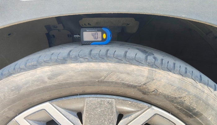 2021 Hyundai VENUE SX 1.5 CRDI, Diesel, Manual, 1,17,771 km, tyre
