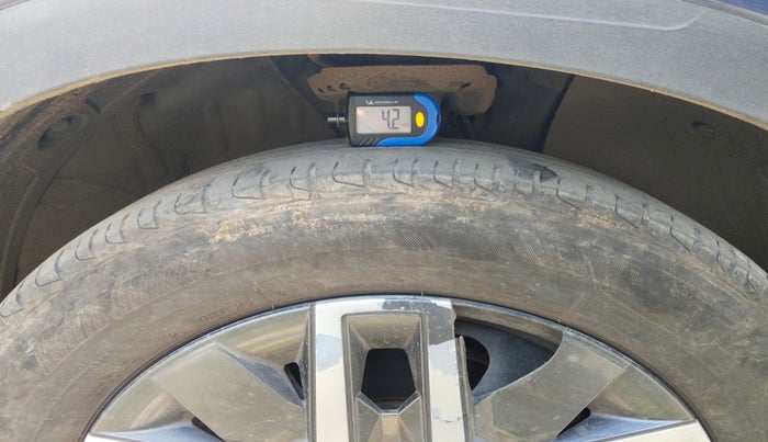 2021 Hyundai VENUE SX 1.5 CRDI, Diesel, Manual, 1,17,771 km, tyre