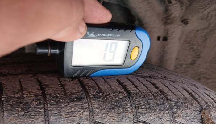 2019 Renault TRIBER RXT, Petrol, Manual, 46,300 km, tyre