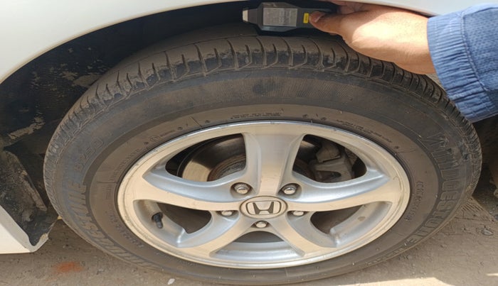 2011 Honda Civic 1.8L I-VTEC V AT, Petrol, Automatic, 93,348 km, tyre