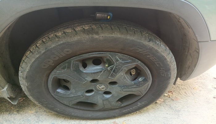 2023 Tata PUNCH ACCOMPLISHED AMT, Petrol, Automatic, 43,619 km, tyre