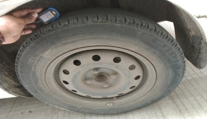 2018 Maruti Dzire VDI, Diesel, Manual, 1,38,505 km, tyre