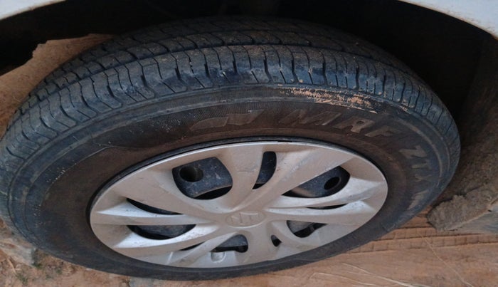 2023 Maruti Swift VXI CNG, Petrol, Manual, 79,435 km, tyre