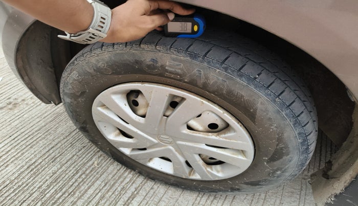 2020 Maruti New Wagon-R LXI CNG 1.0, Petrol, Manual, 92,474 km, tyre