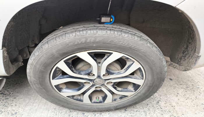 2014 Nissan Terrano XL D PLUS, Diesel, Manual, 1,48,175 km, tyre