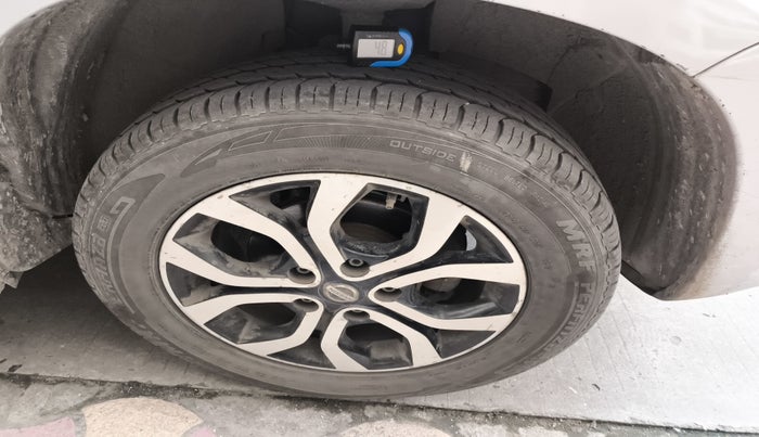 2014 Nissan Terrano XL D PLUS, Diesel, Manual, 1,48,175 km, tyre