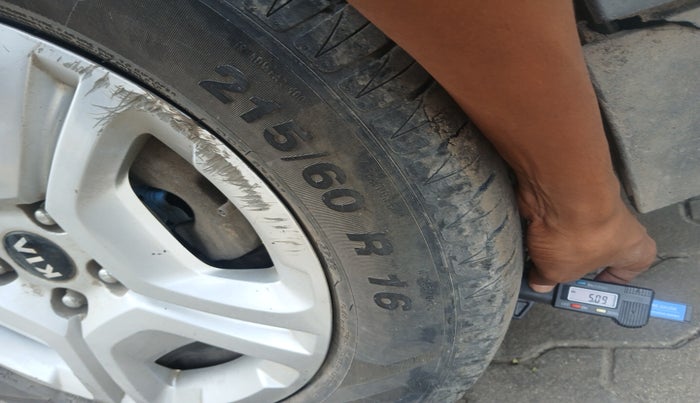 2020 KIA SONET HTK PLUS 1.0 DCT, Petrol, Automatic, 1,29,012 km, tyre