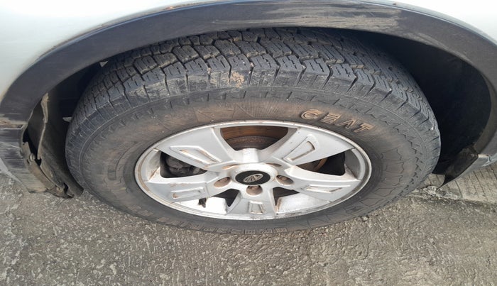 2014 Mahindra XUV500 W6, Diesel, Manual, 88,915 km, tyre