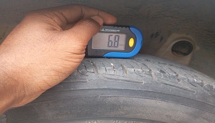 2014 Hyundai Santro Xing GLS PLUS AUDIO, Petrol, Manual, 70,909 km, tyre