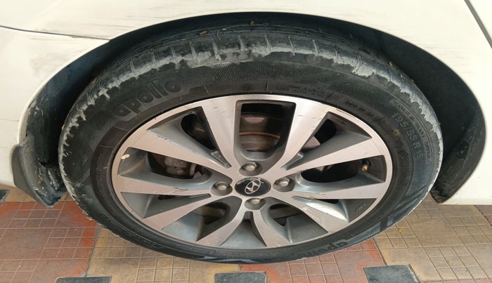 2014 Hyundai Verna FLUIDIC 1.6 CRDI SX, Diesel, Manual, 63,580 km, tyre