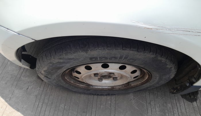 2011 Maruti Swift Dzire LDI, Diesel, Manual, 1,32,423 km, tyre