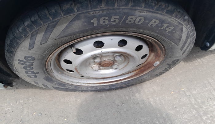 2011 Maruti Swift Dzire LDI, Diesel, Manual, 1,32,423 km, tyre