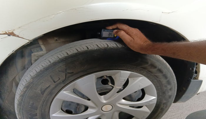 2013 Maruti Swift VDI, Diesel, Manual, 83,372 km, tyre