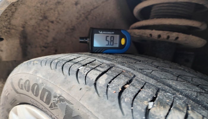 2017 Volkswagen Ameo COMFORTLINE 1.5L, Diesel, Manual, 1,29,273 km, tyre