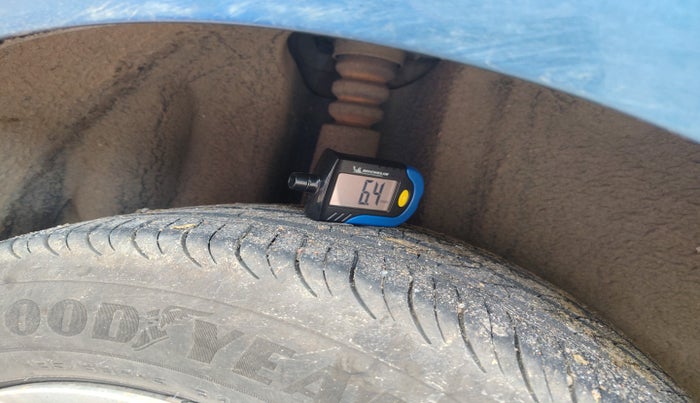 2017 Volkswagen Ameo COMFORTLINE 1.5L, Diesel, Manual, 1,29,273 km, tyre