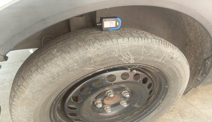 2018 Hyundai Creta E PLUS 1.4 DIESEL, Diesel, Manual, 2,40,000 km, tyre