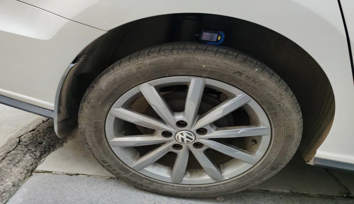 2022 Volkswagen Vento HIGHLINE PLUS 1.0L TSI AT, Petrol, Automatic, 35,153 km, tyre