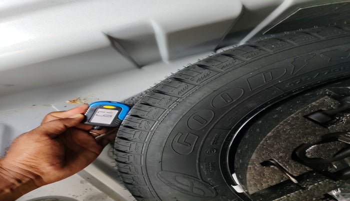 2022 Volkswagen Vento HIGHLINE PLUS 1.0L TSI AT, Petrol, Automatic, 35,153 km, tyre