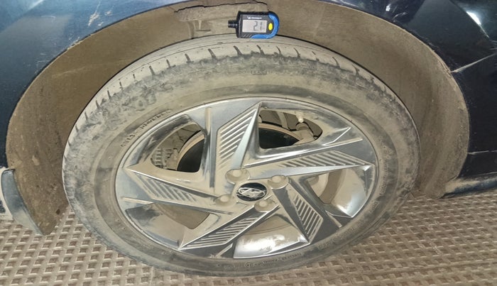 2022 Hyundai Verna SX (O)1.5 MPi, Petrol, Manual, 39,493 km, tyre