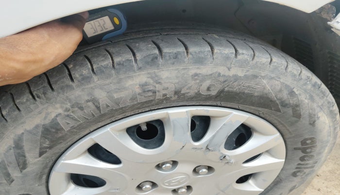 2010 Hyundai i20 MAGNA 1.2, Petrol, Manual, 1,10,700 km, tyre