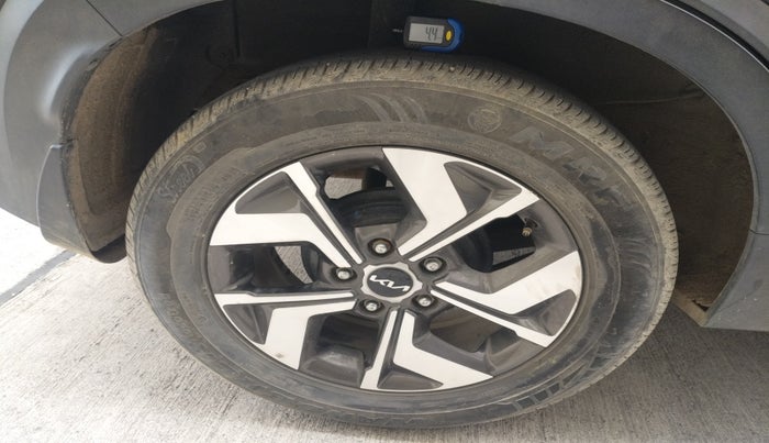 2023 KIA SONET 	 HTX 1.0 TURBO DCT, Petrol, Automatic, 42,414 km, tyre