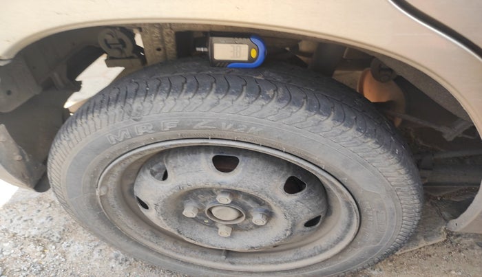 2011 Maruti Zen Estilo VXI, Petrol, Manual, 95,819 km, tyre