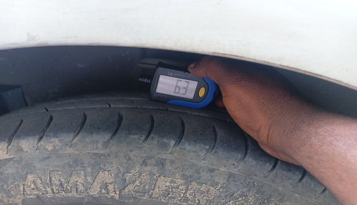 2011 Maruti Swift Dzire VDI, Diesel, Manual, 1,95,128 km, tyre