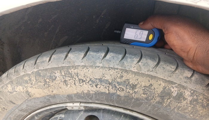 2011 Maruti Swift Dzire VDI, Diesel, Manual, 1,95,128 km, tyre