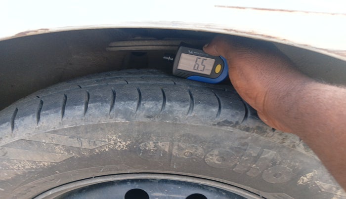 2011 Maruti Swift Dzire VDI, Diesel, Manual, 1,95,128 km, tyre