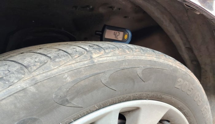 2018 Toyota Innova Crysta 2.7 VX 7 STR, Petrol, Manual, 28,604 km, tyre