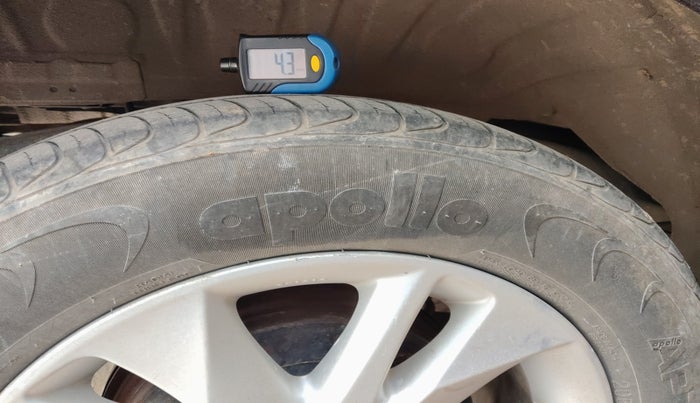 2018 Toyota Innova Crysta 2.7 VX 7 STR, Petrol, Manual, 28,604 km, tyre