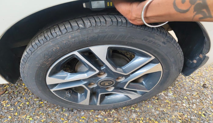 2018 Tata TIGOR XZA PETROL, Petrol, Automatic, 22,398 km, tyre