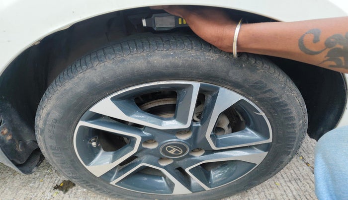 2018 Tata TIGOR XZA PETROL, Petrol, Automatic, 22,398 km, tyre