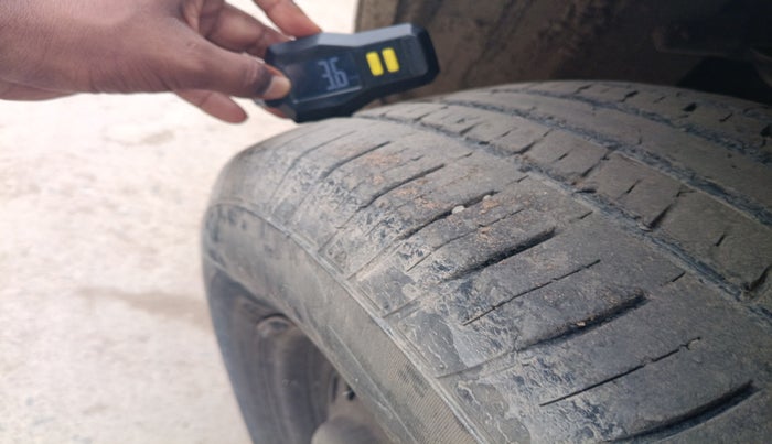2016 Mahindra Scorpio S6 PLUS, Diesel, Manual, 1,18,521 km, tyre