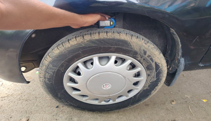 2010 Maruti Alto LX, Petrol, Manual, 1,25,636 km, tyre